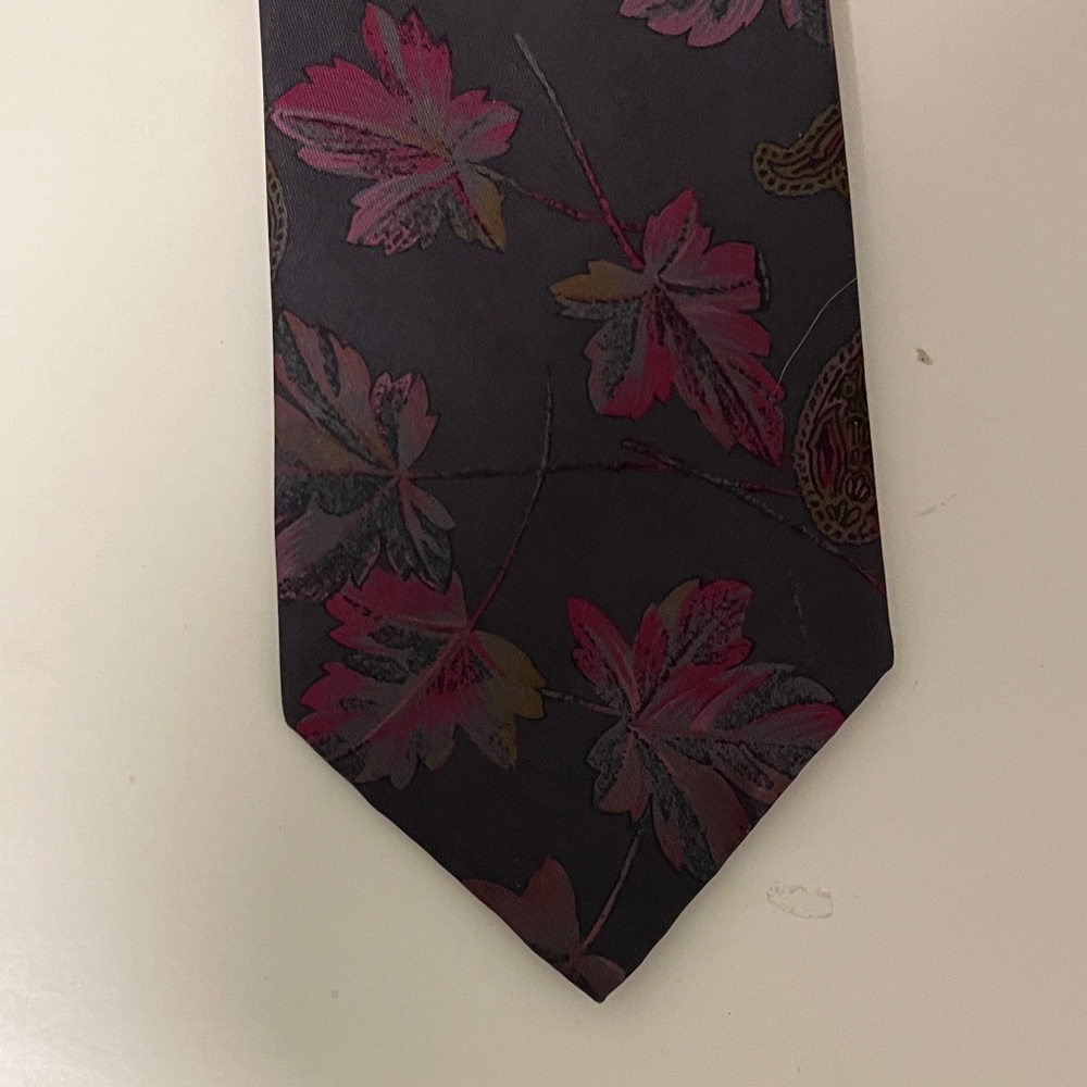 Jose Piscador Floral Patterned Tie in Gray and Pink